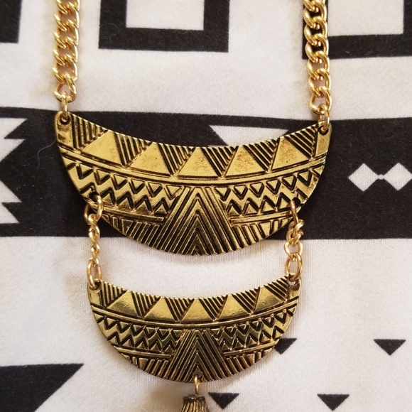 Gold Tassel Necklace - Picture 3 of 6